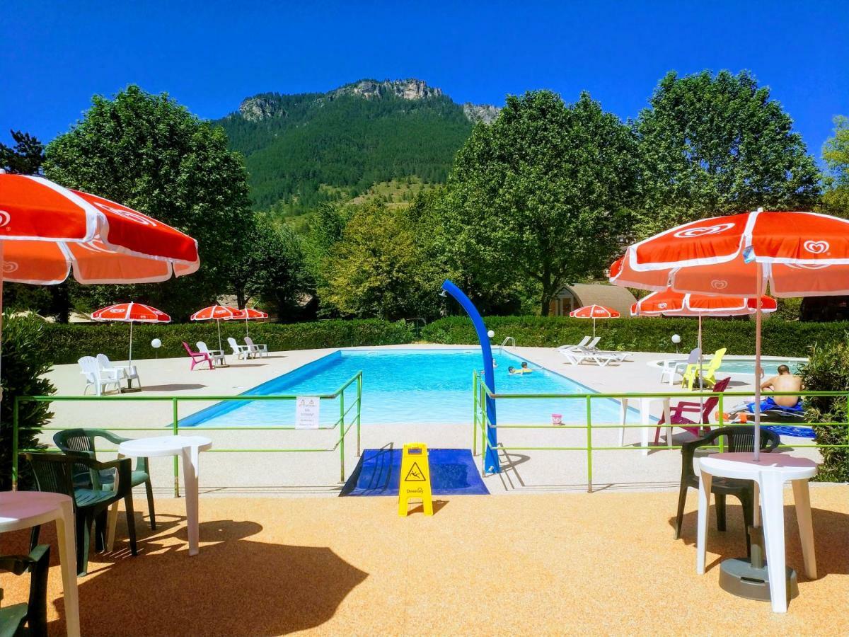 Camping Le Pre Morjal Ispagnac Εξωτερικό φωτογραφία